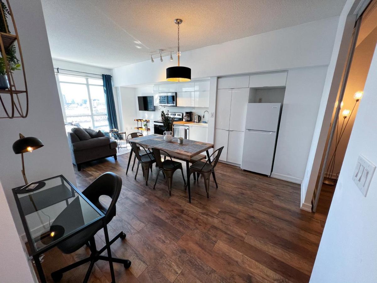 Simply Comfort. Elegant Apartments Dan Lecki Торонто Экстерьер фото